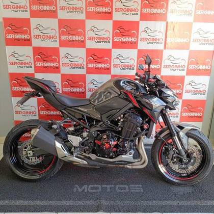 KAWASAKI Z900 KAWASAKI Z900